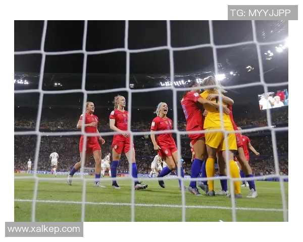 美国足球明星的辉煌历程与成就全景介绍