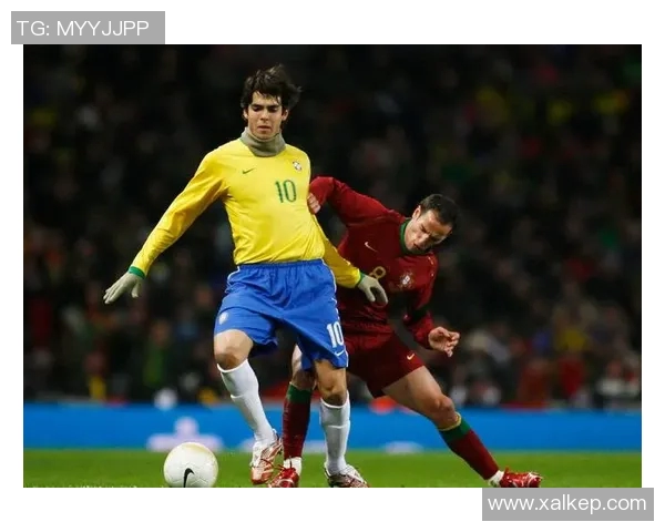 足球明星在赛场上的霸气瞬间展现他们的实力与风采的精彩图片合集