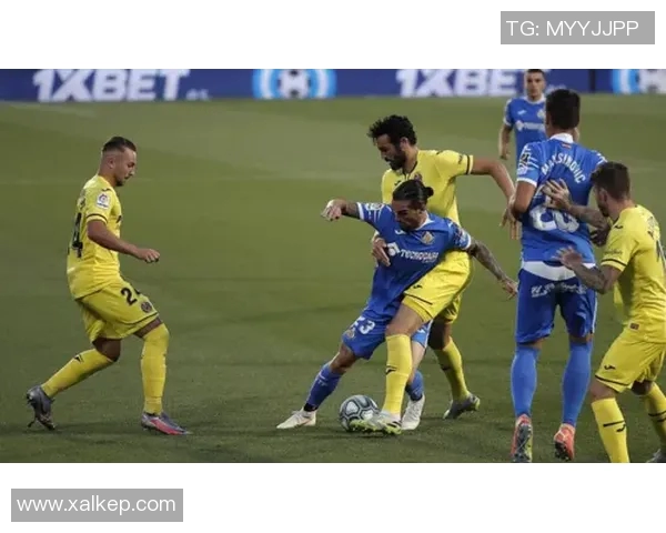 南俱杯飓风队与国民队激战正酣谁能在赛场上笑到最后